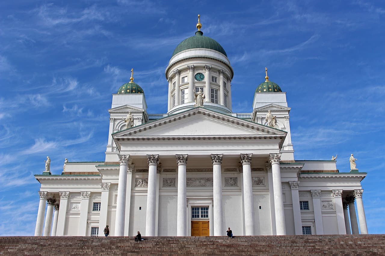 Ferry to Helsinki and Mariehamn